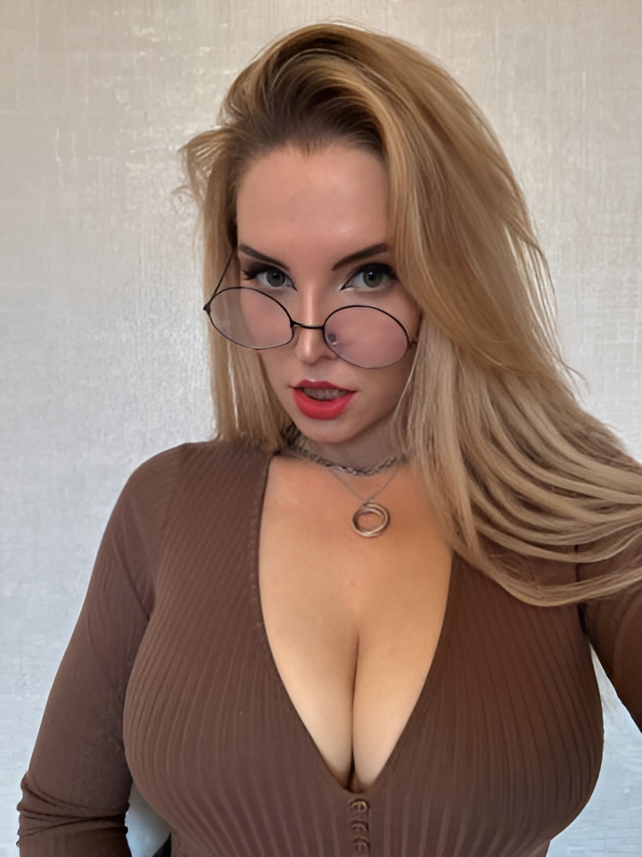 Даша привлекальеная девушка из Гуся хрустального цена от 3000 руб