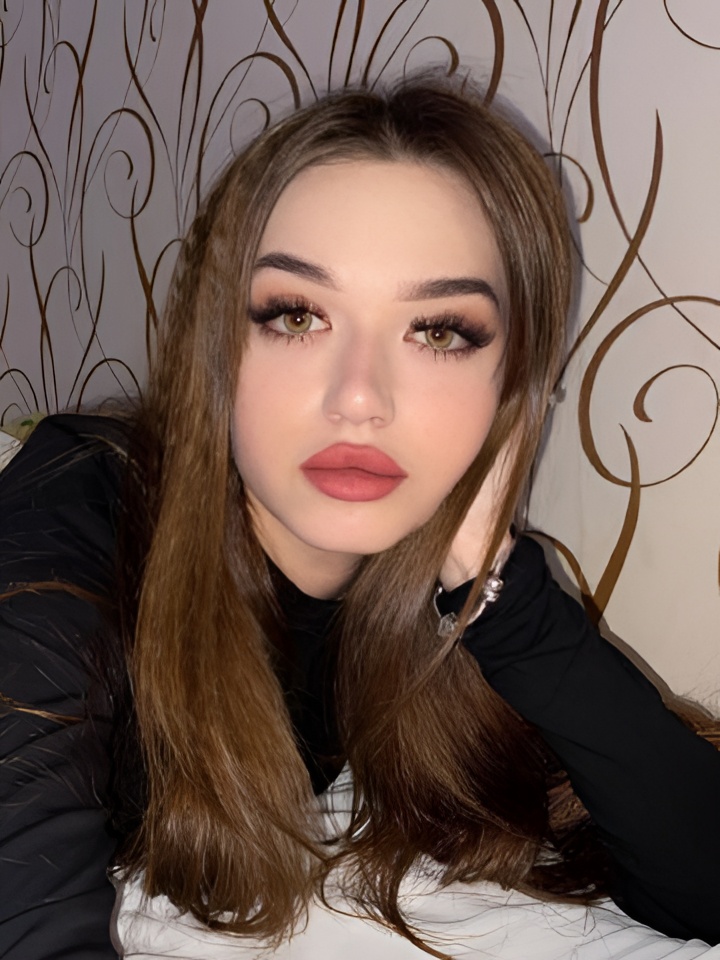 Фариза привлекальеная девушка из Гуся хрустального цена от 10000 руб