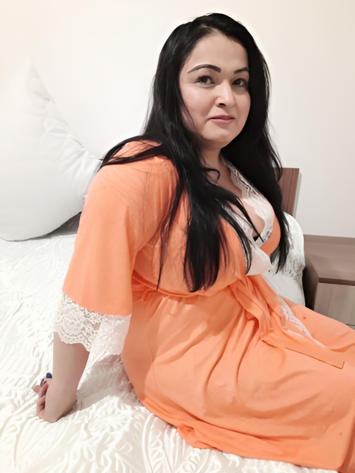 Лилия привлекальеная девушка из Гуся хрустального цена от 2500 руб