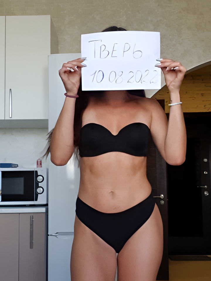 Лорета привлекальеная девушка из Гуся хрустального цена от 1500 руб