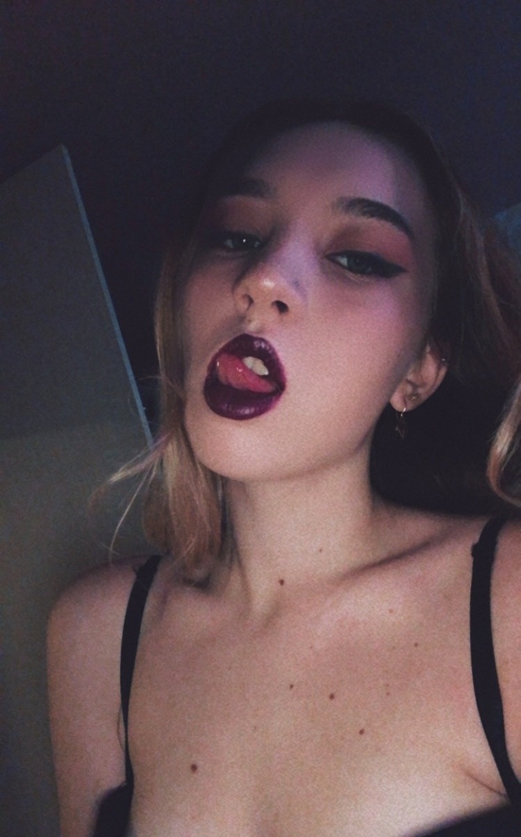 Инга привлекальеная девушка из Гуся хрустального цена от 3500 руб