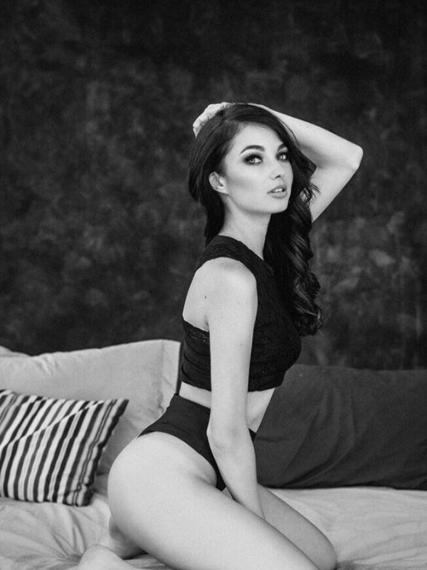 Тося привлекательная девушка из Гуся хрустального цена от 5000 руб