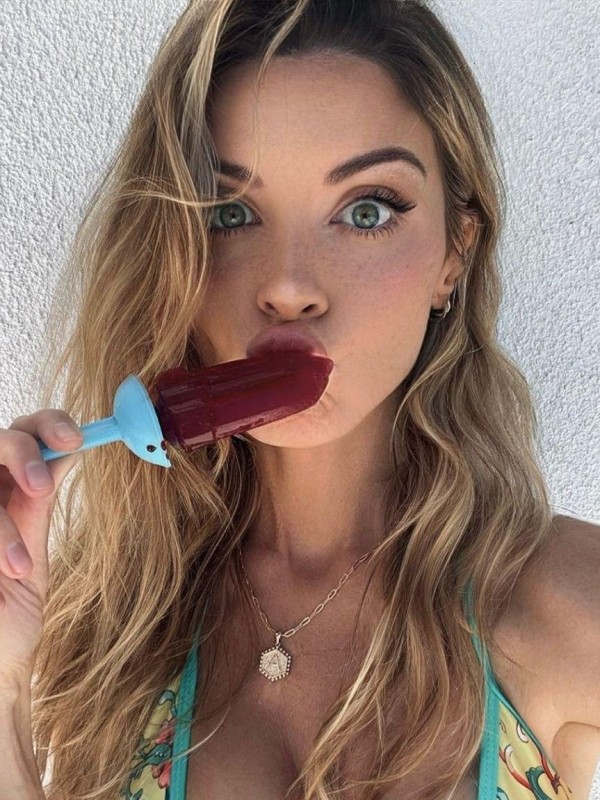 Жанна привлекательная девушка из Гуся хрустального цена от 5000 руб